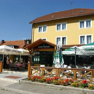 3* Hotel Risnjak